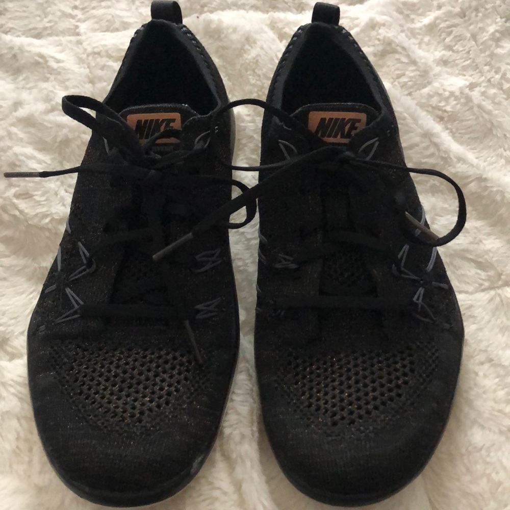 8.5 Focus Flyknit Nike